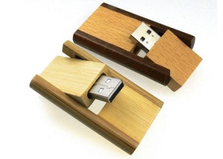  USB PIVOTANTE EN BOIS