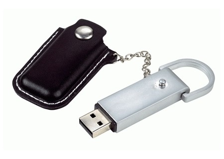  USB dans fourreau cuir